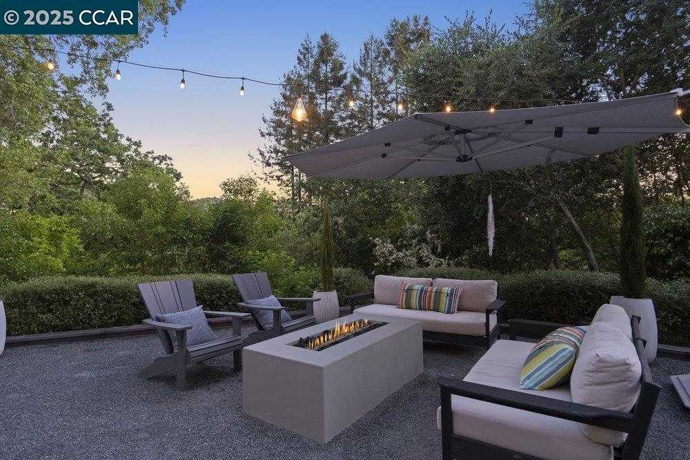 Neighborhood Neighborhood-6