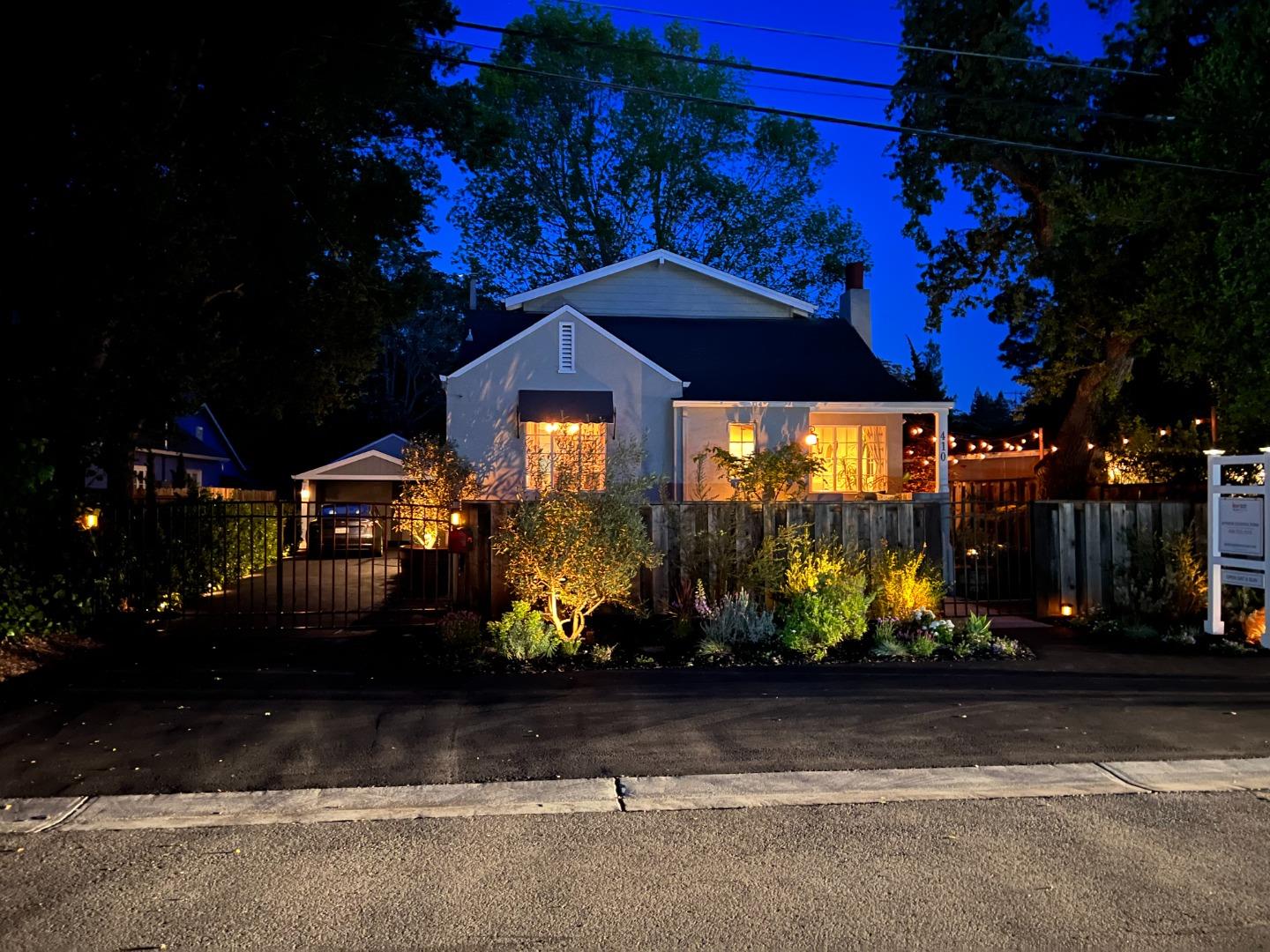 Neighborhood Neighborhood-60