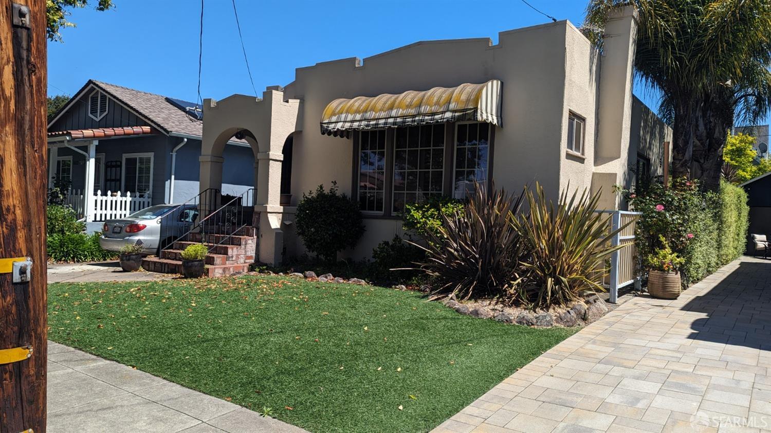 Neighborhood Neighborhood-15