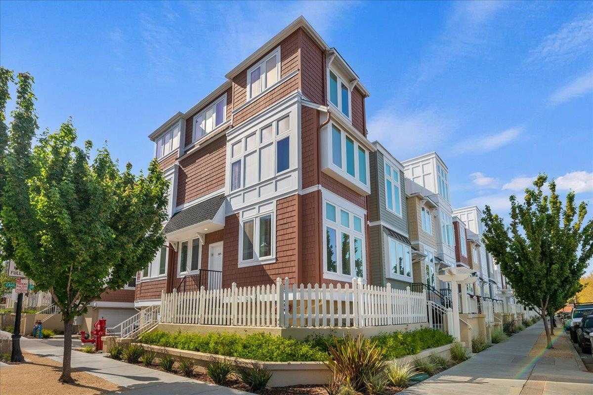 Neighborhood Neighborhood-39