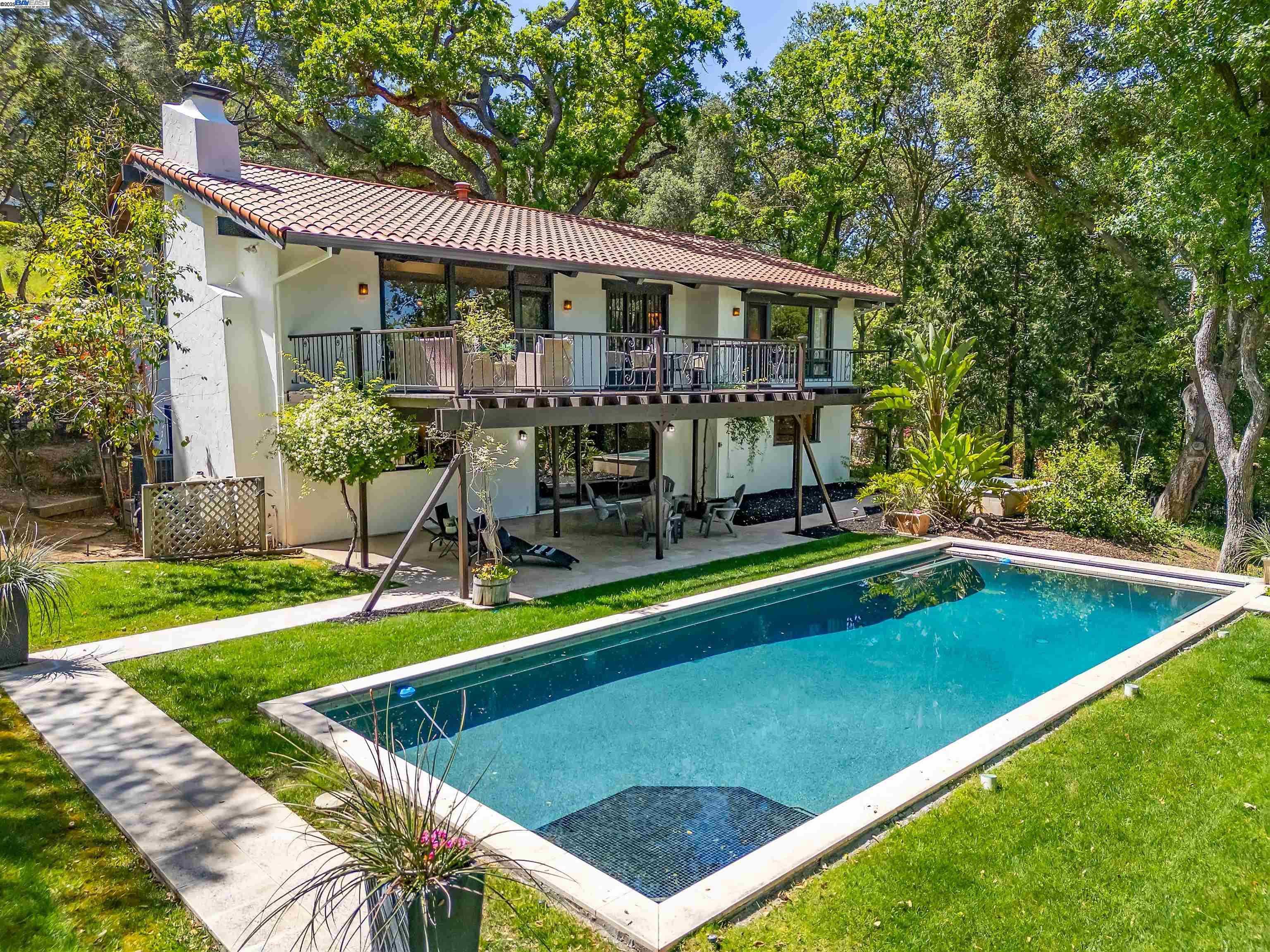 Neighborhood Neighborhood-10