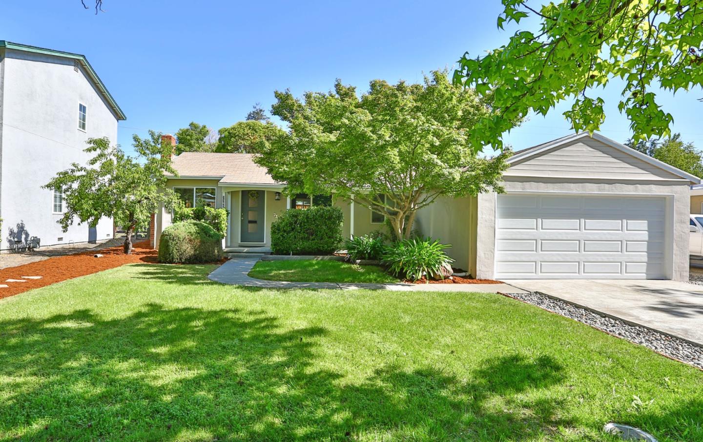 Neighborhood Neighborhood-34