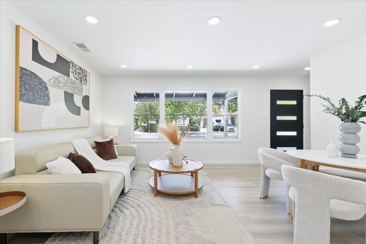 Neighborhood Neighborhood-9