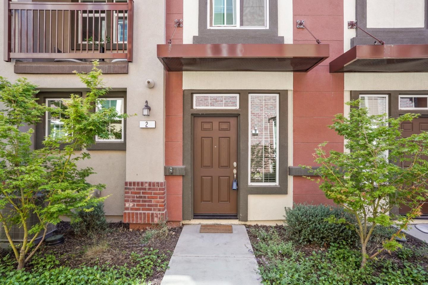 Neighborhood Neighborhood-32