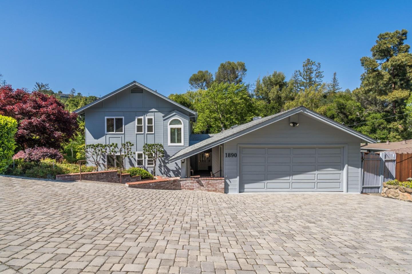 Neighborhood Neighborhood-32