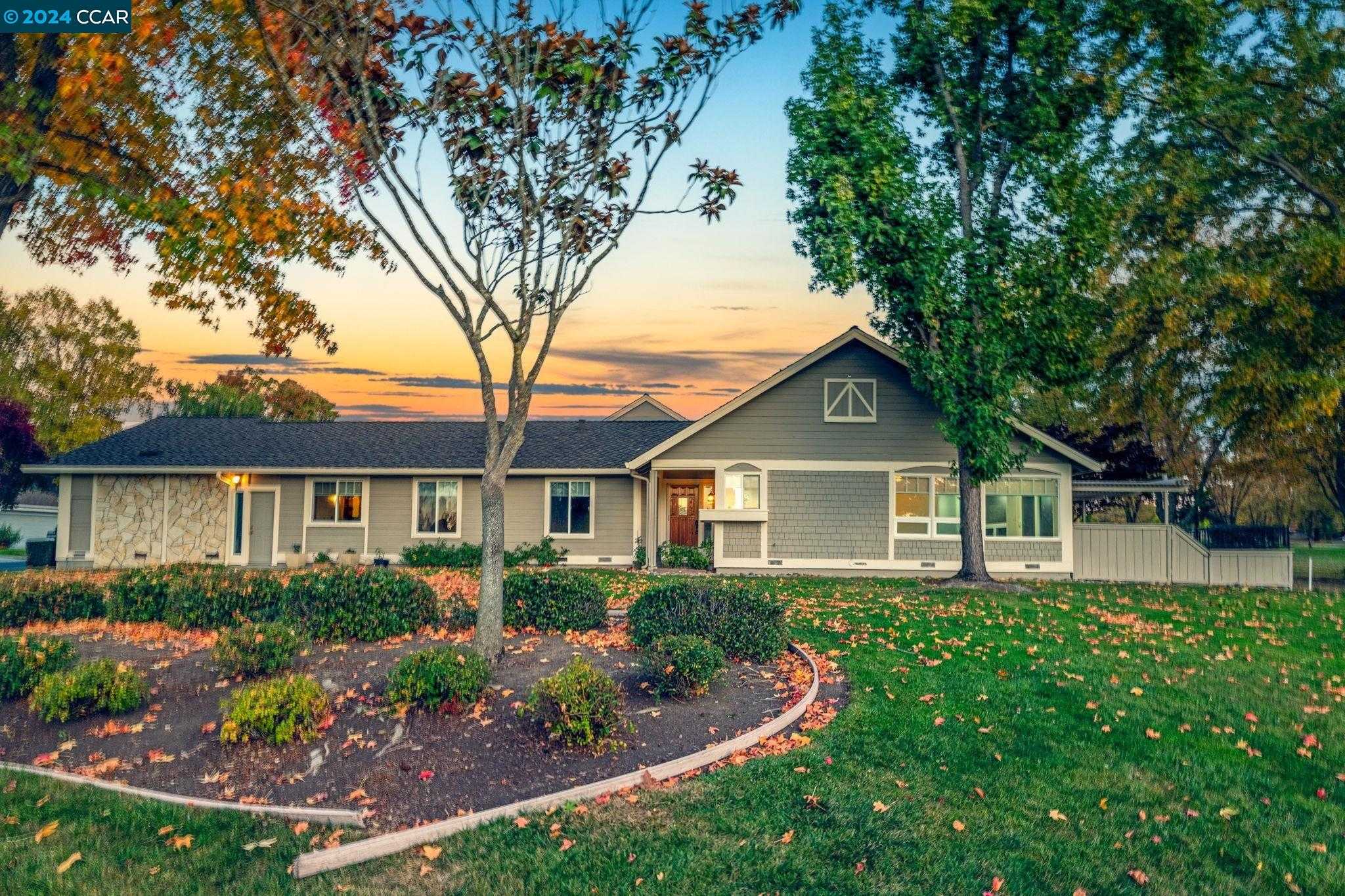 Neighborhood Neighborhood-24