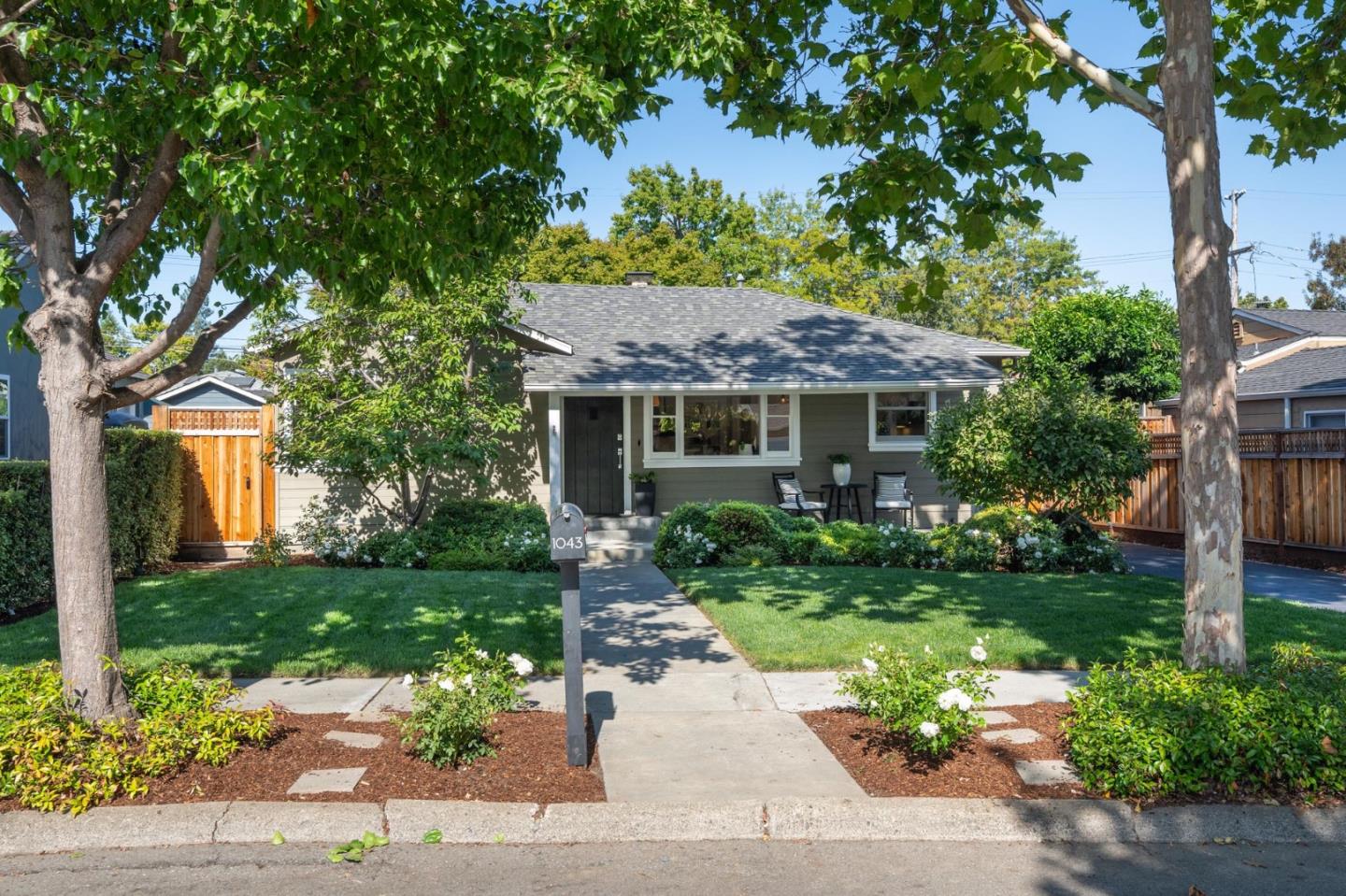 Neighborhood Neighborhood-30