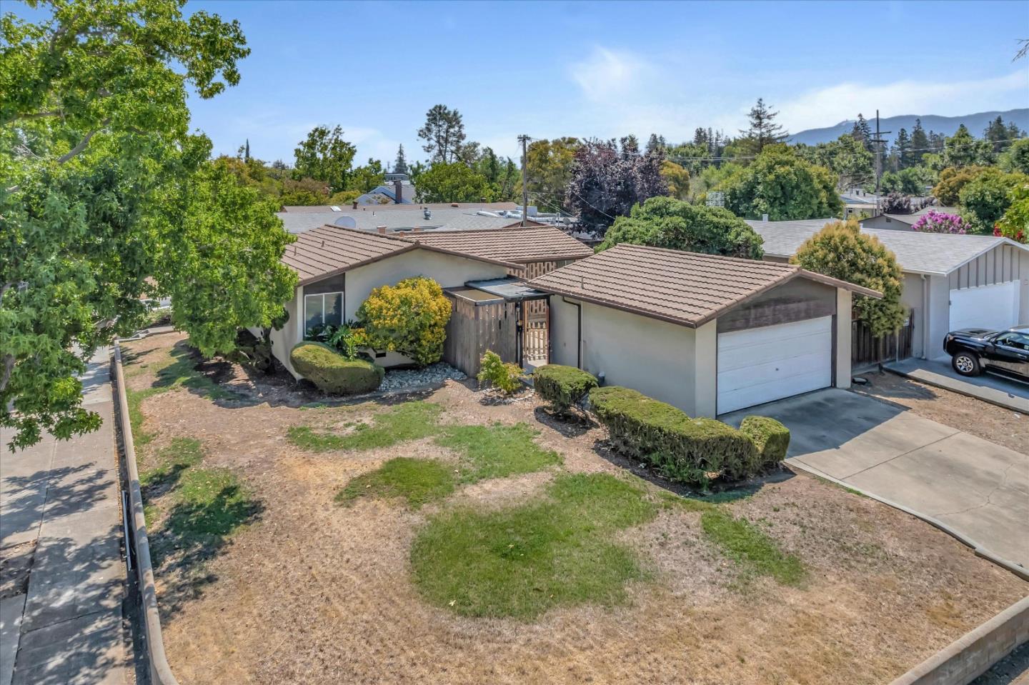 Neighborhood Neighborhood-98