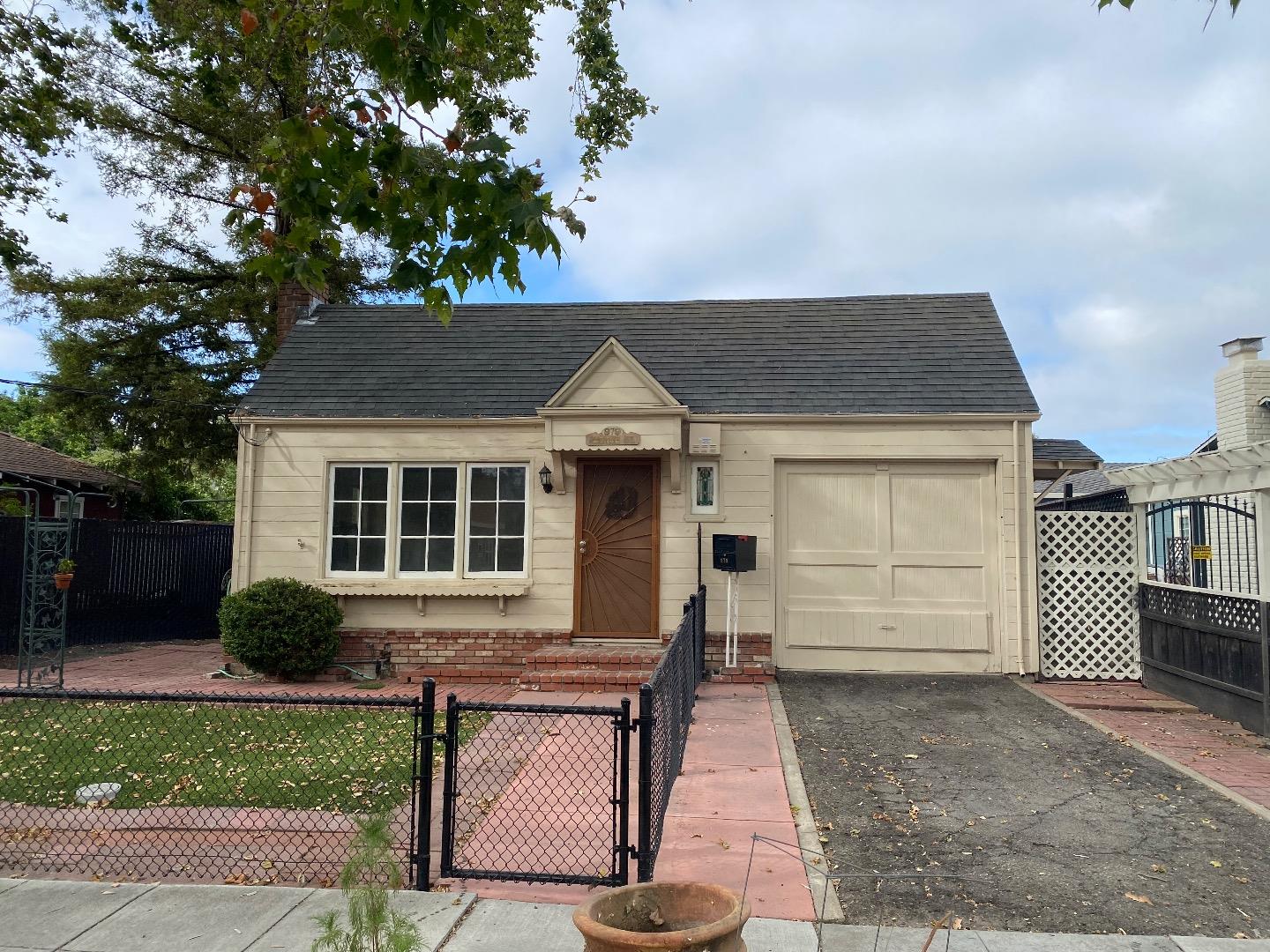 Neighborhood Neighborhood-5