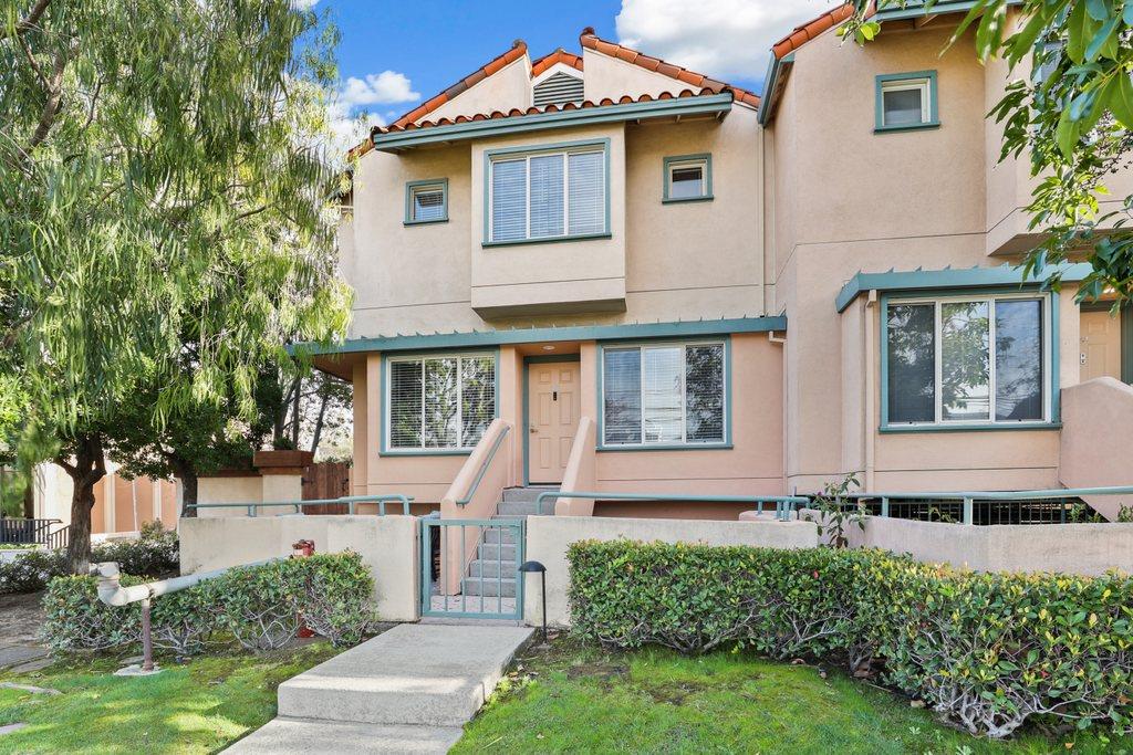 Neighborhood Neighborhood-67