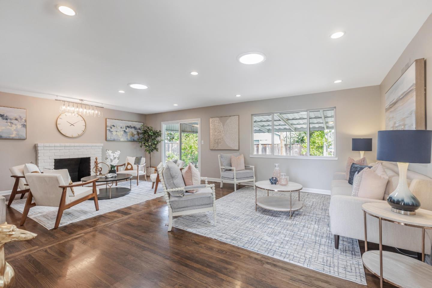 Neighborhood Neighborhood-16