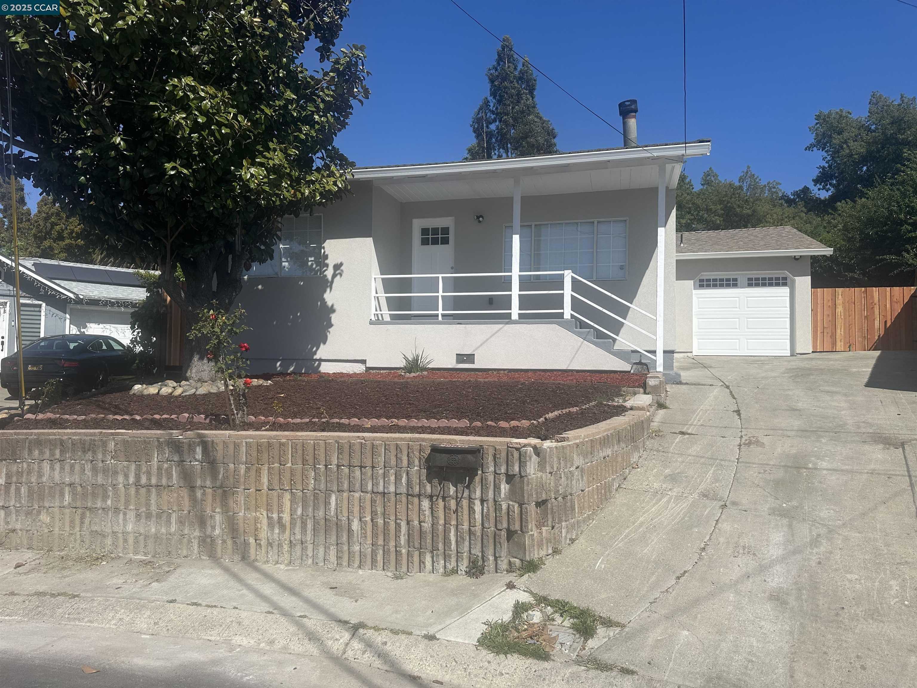 Neighborhood Neighborhood-25