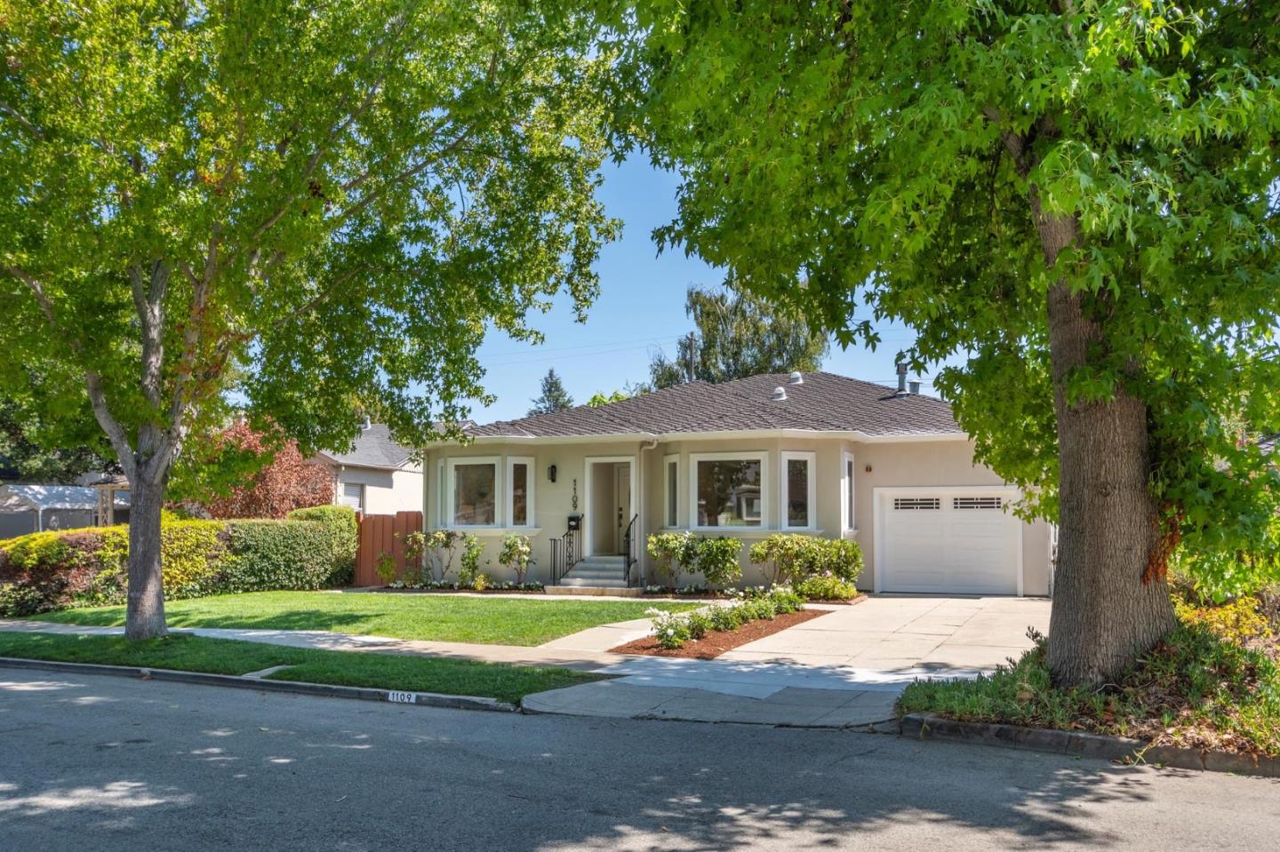 Neighborhood Neighborhood-3