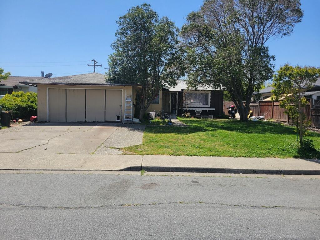 Neighborhood Neighborhood-42