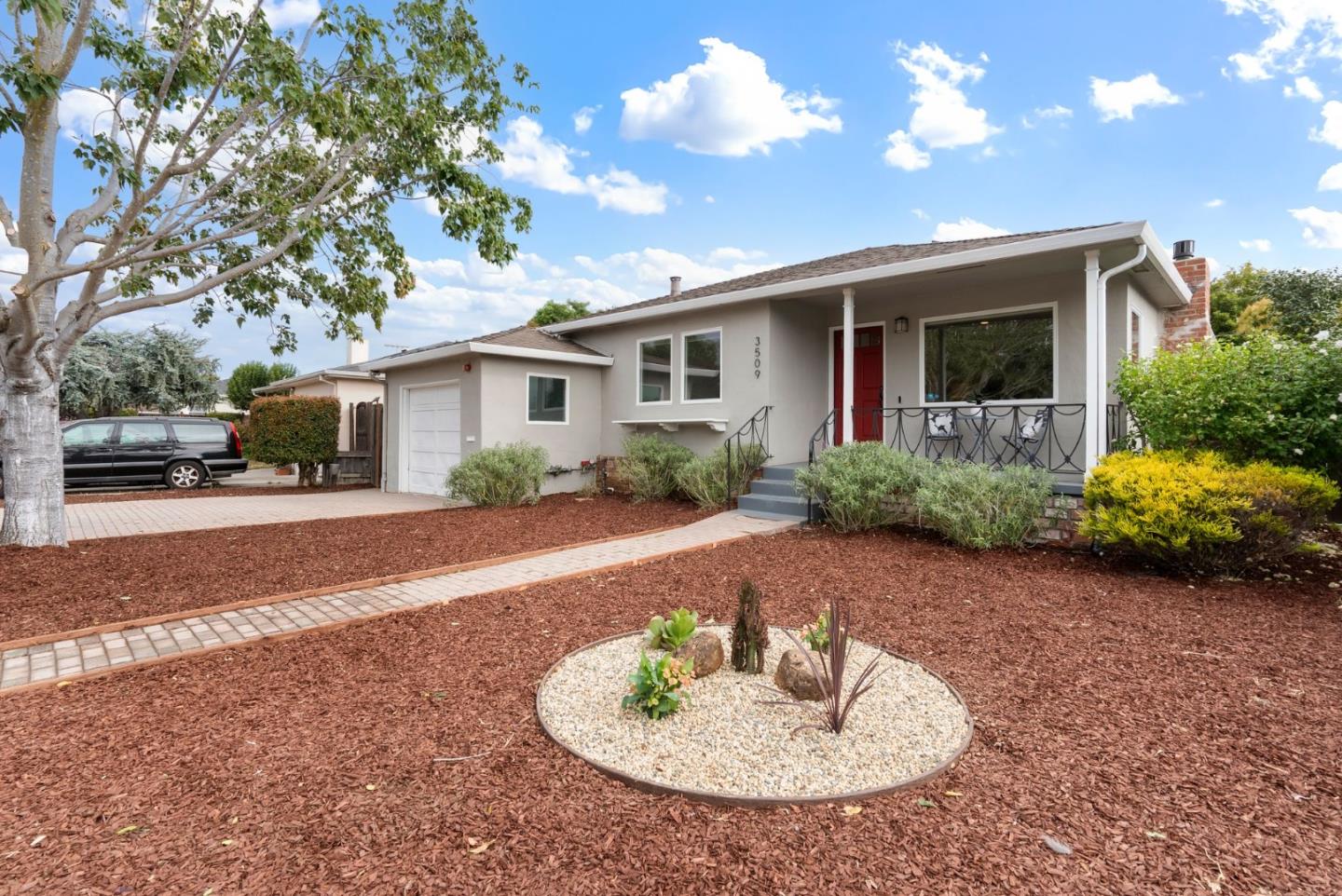 Neighborhood Neighborhood-125