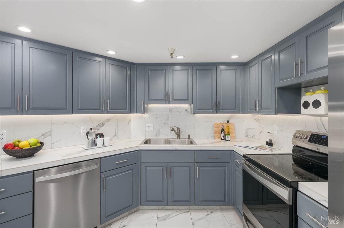 Neighborhood Neighborhood-41