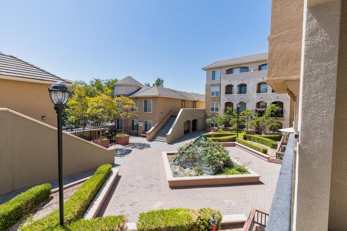 Neighborhood Neighborhood-109