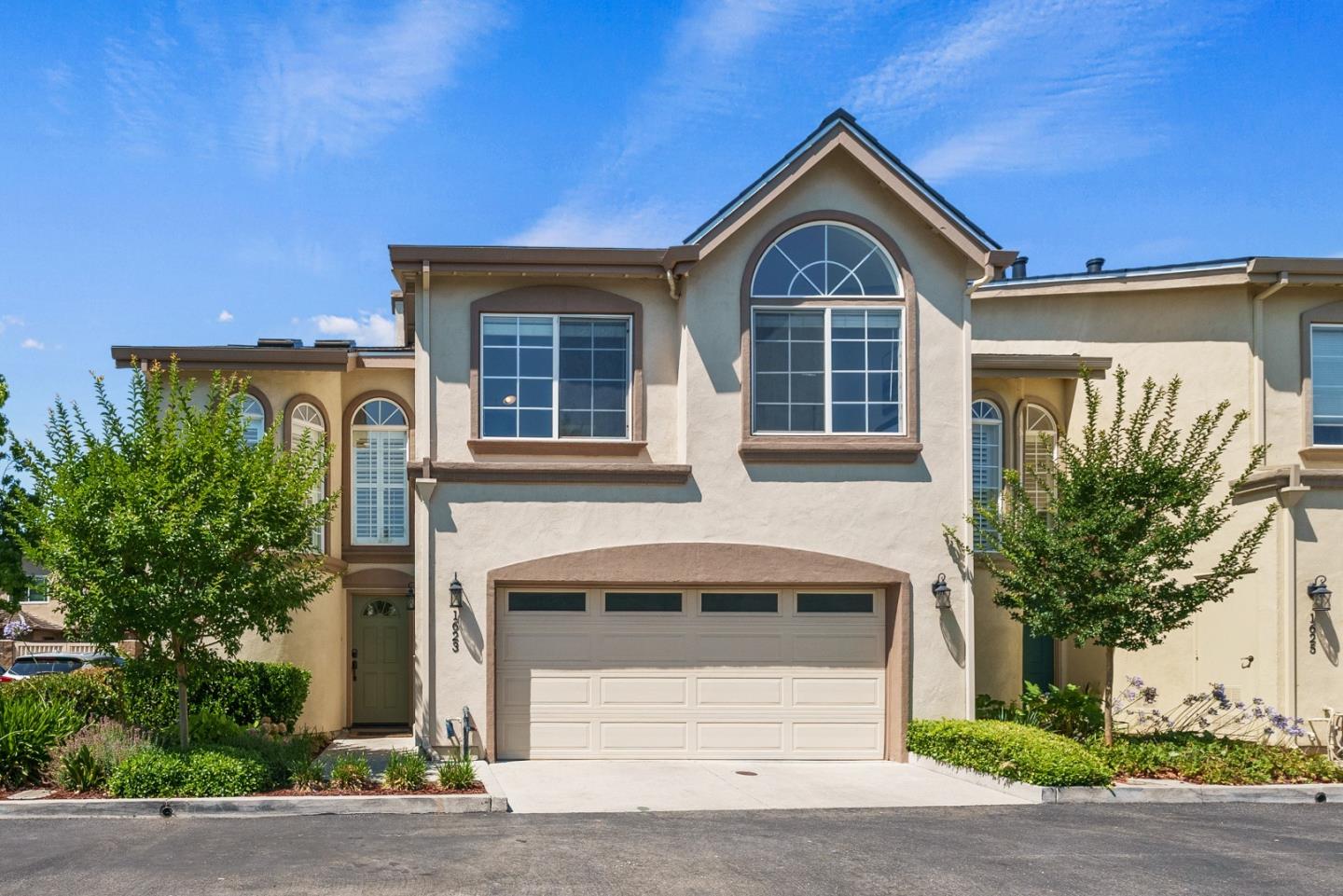 Neighborhood Neighborhood-105