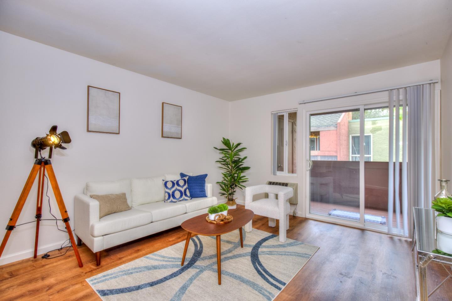 Neighborhood Neighborhood-92