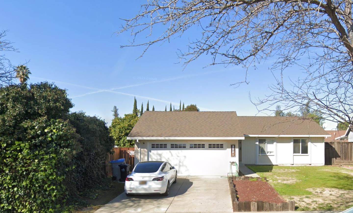 Neighborhood Neighborhood-20