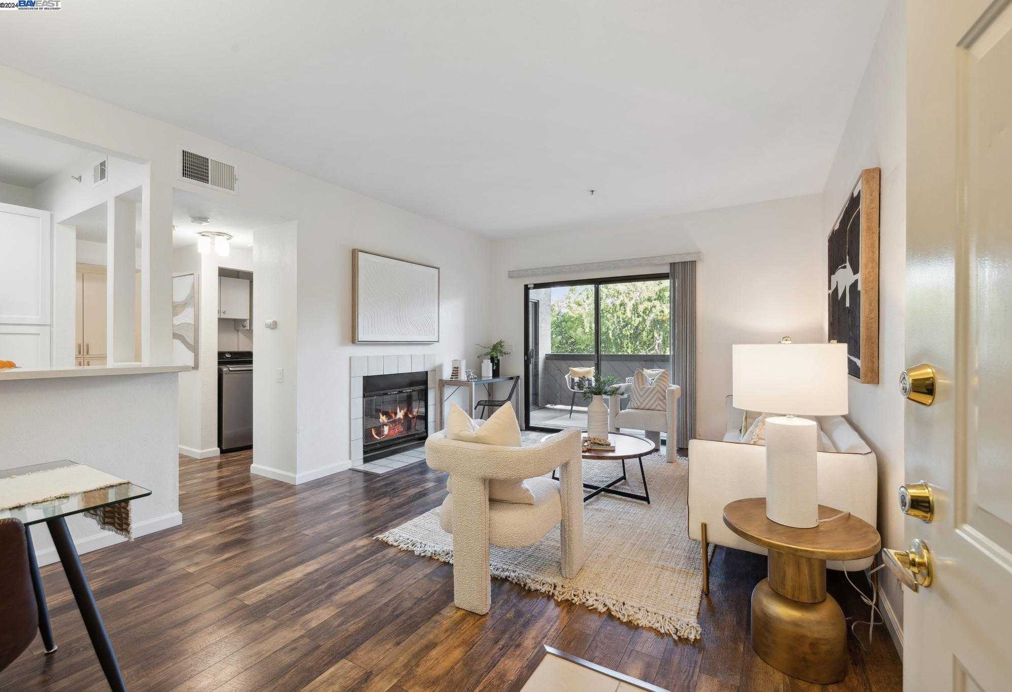 Neighborhood Neighborhood-4