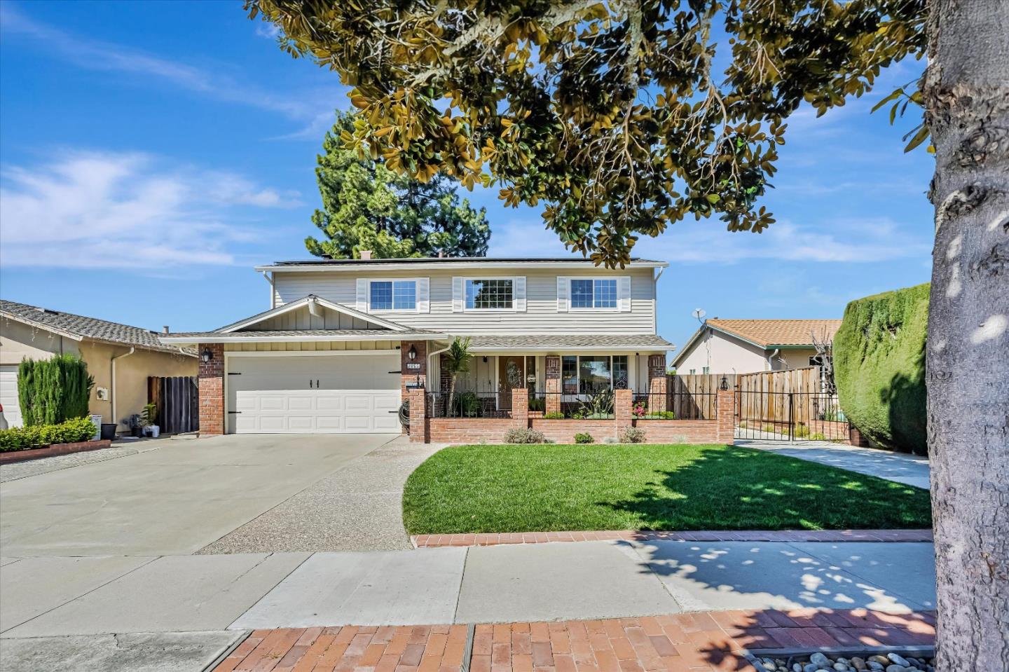 Neighborhood Neighborhood-12