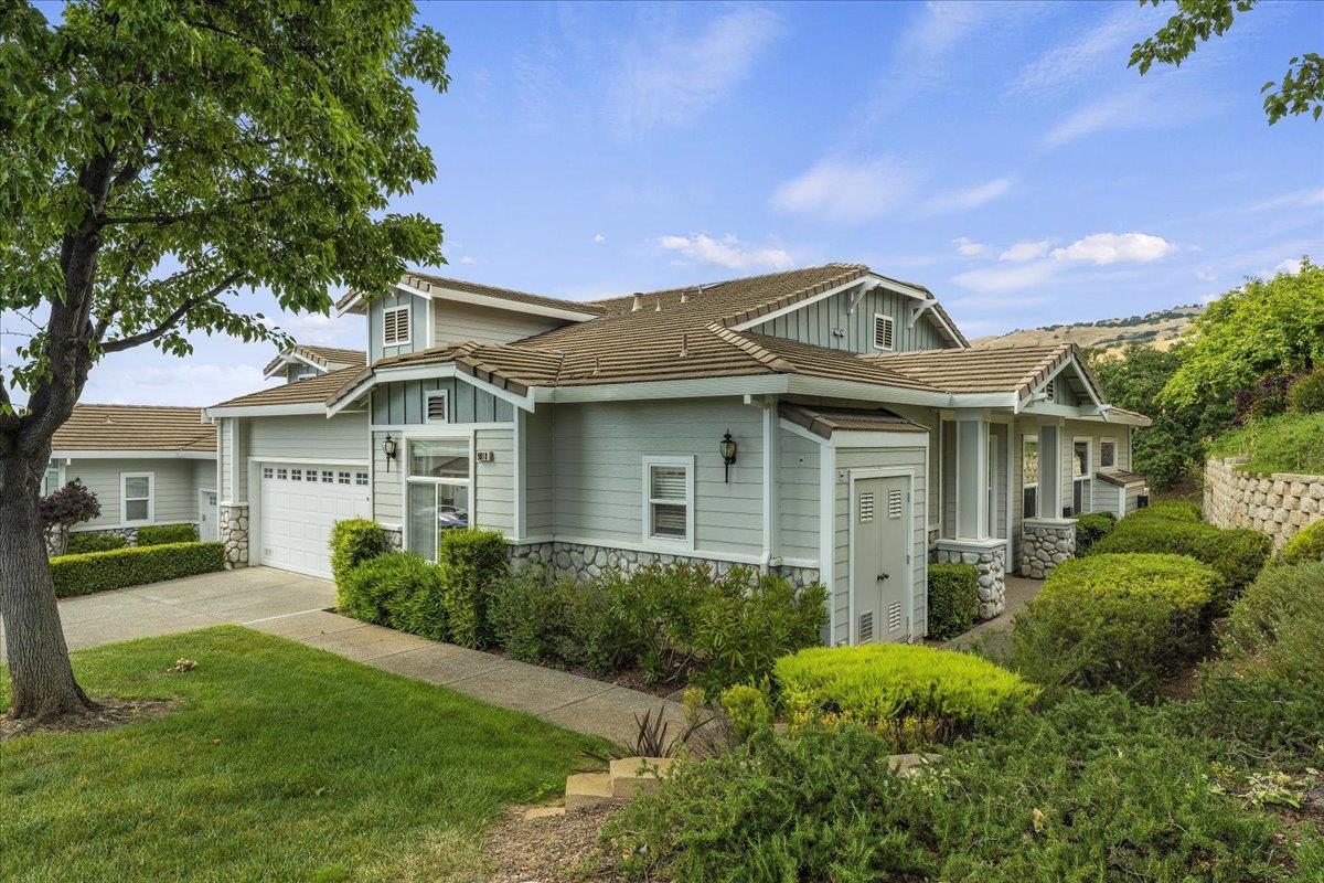 Neighborhood Neighborhood-3