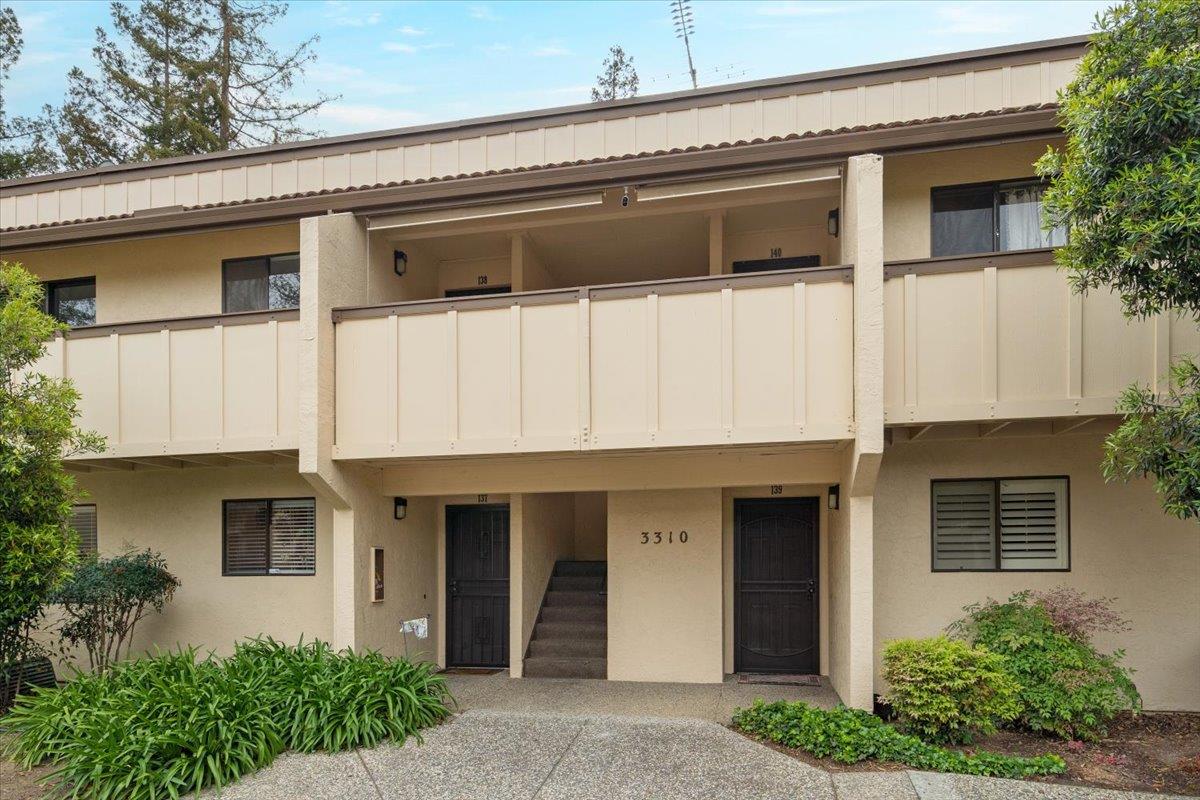 Neighborhood Neighborhood-65