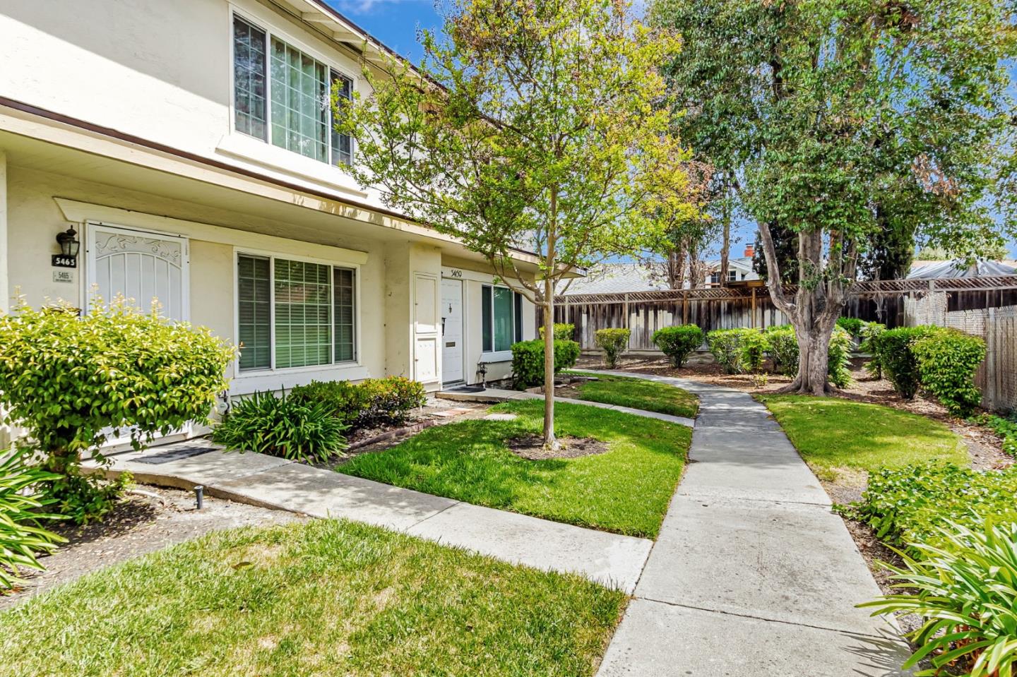 Neighborhood Neighborhood-19