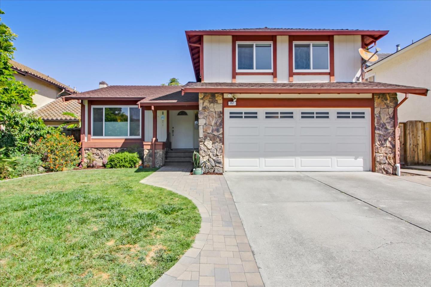 Neighborhood Neighborhood-100