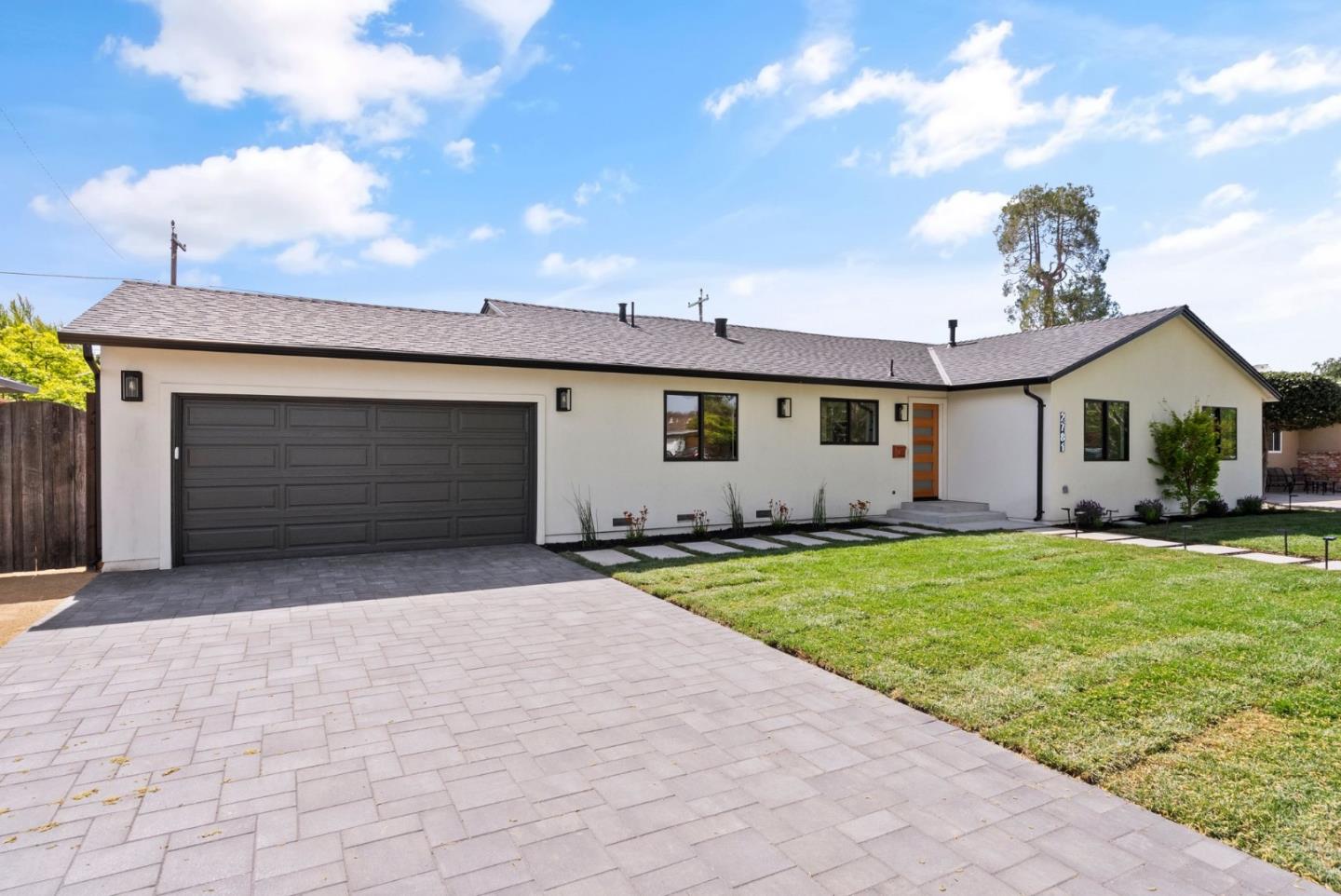 Neighborhood Neighborhood-20