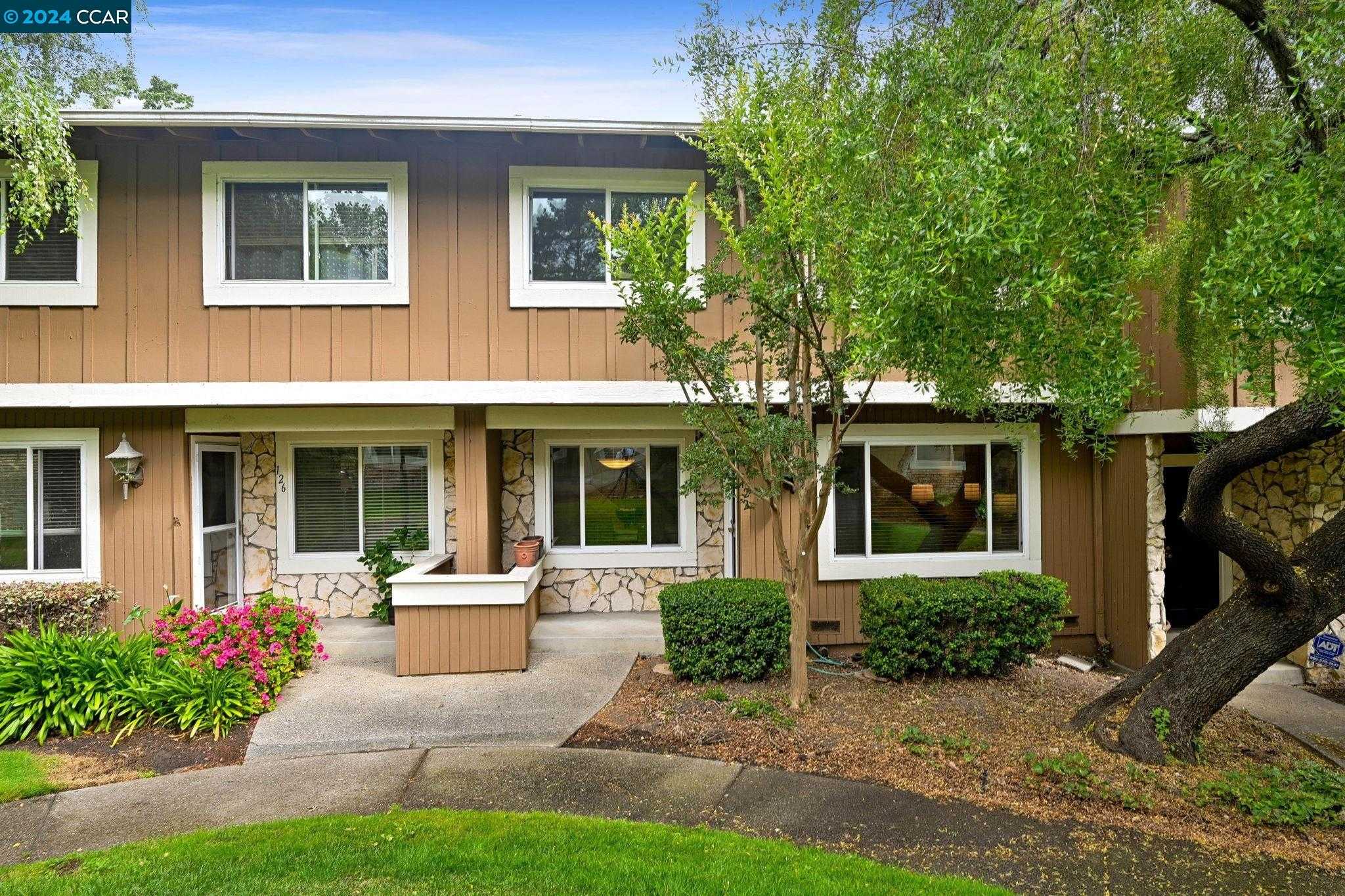 Neighborhood Neighborhood-20