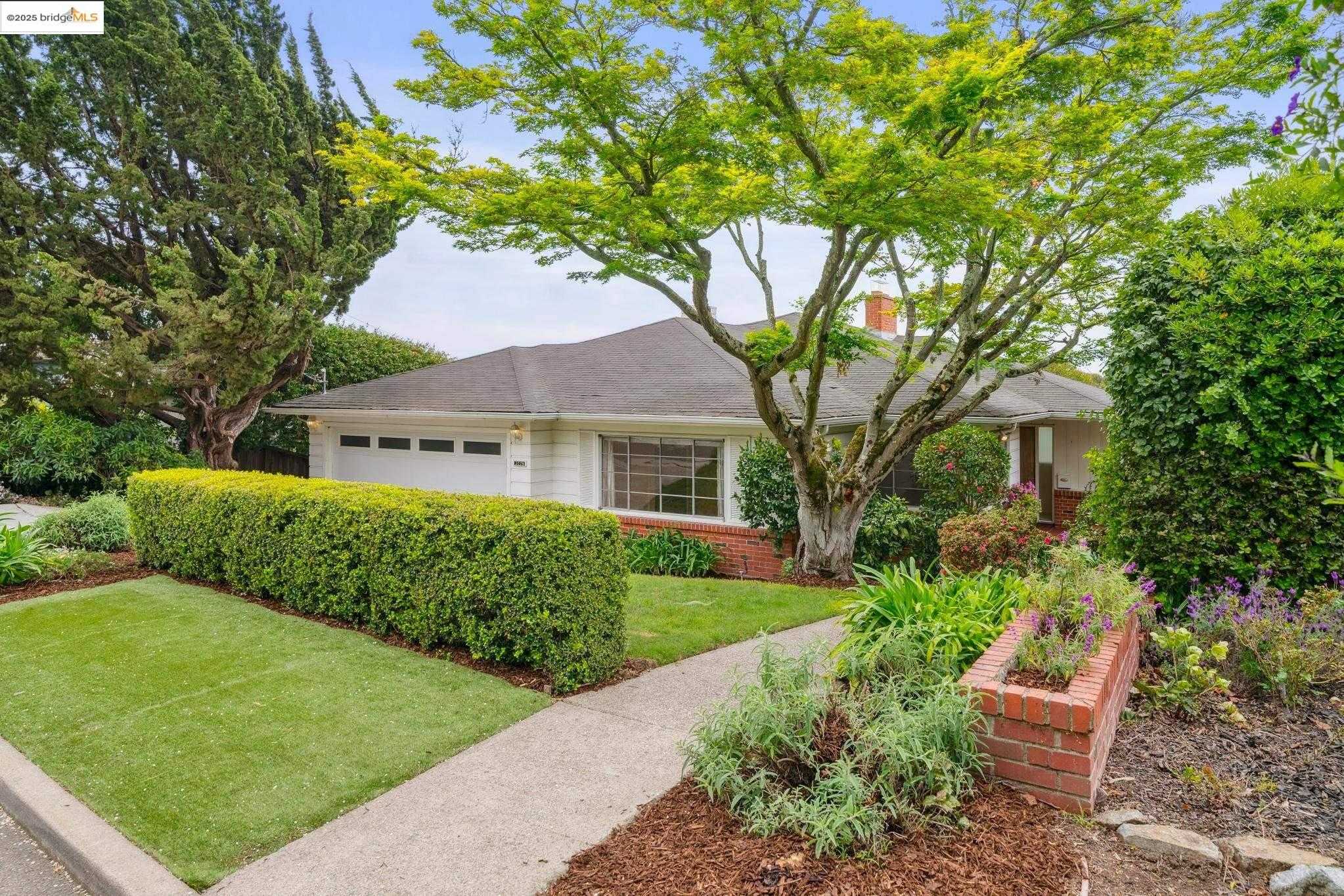 Neighborhood Neighborhood-9