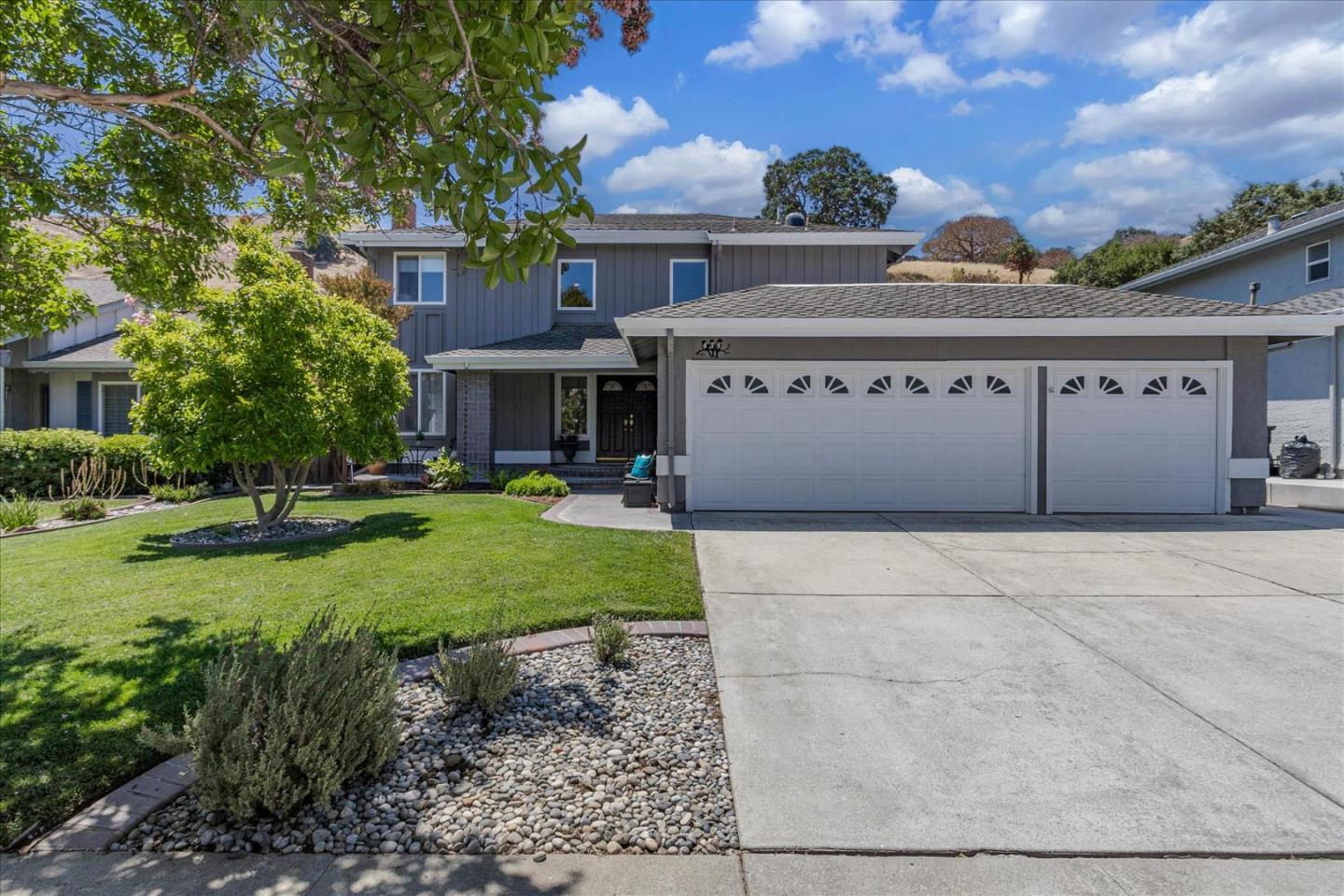 Neighborhood Neighborhood-10