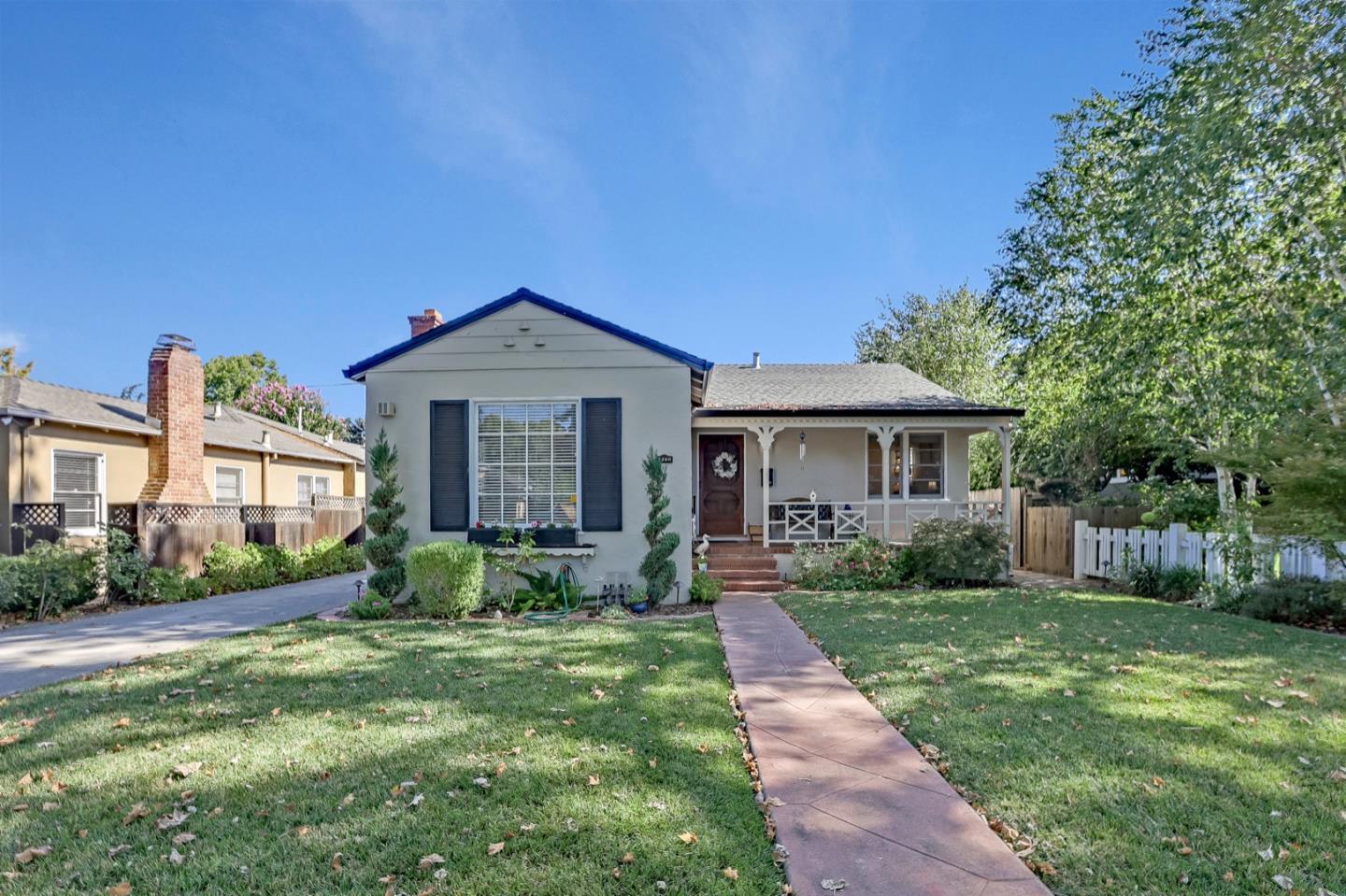 Neighborhood Neighborhood-22