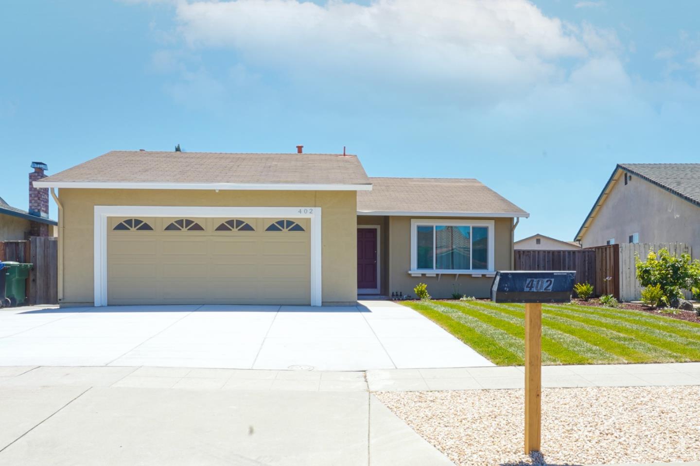 Neighborhood Neighborhood-251