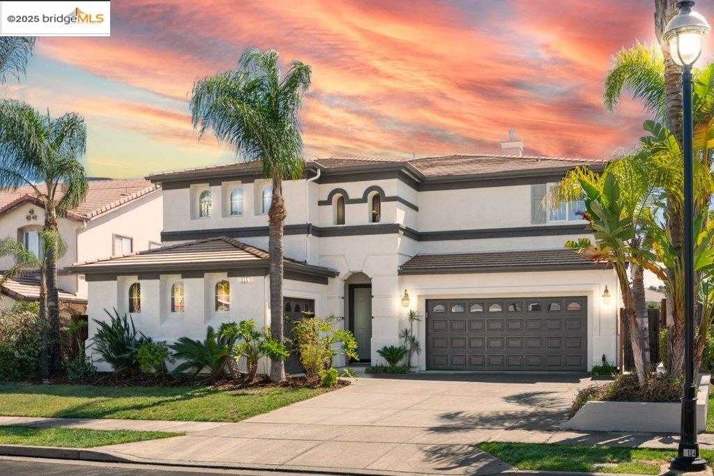 Neighborhood-13