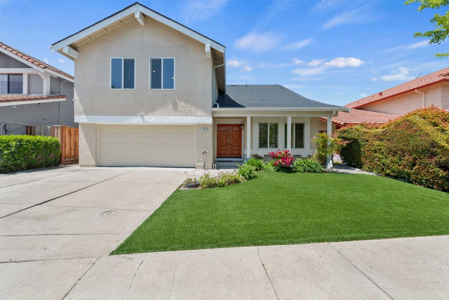 Neighborhood Neighborhood-236