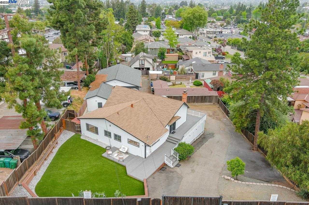 Neighborhood Neighborhood-13