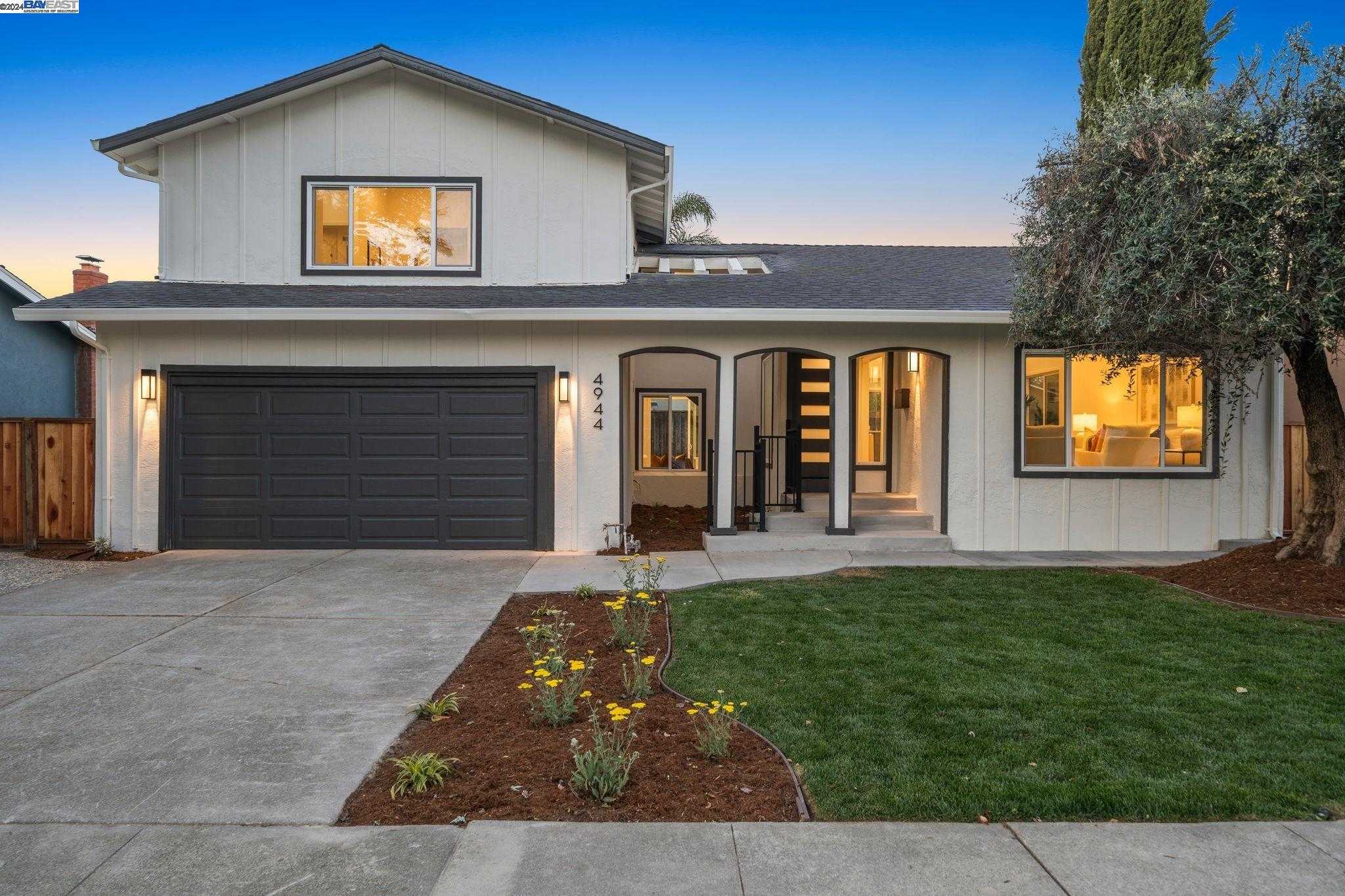 Neighborhood Neighborhood-16