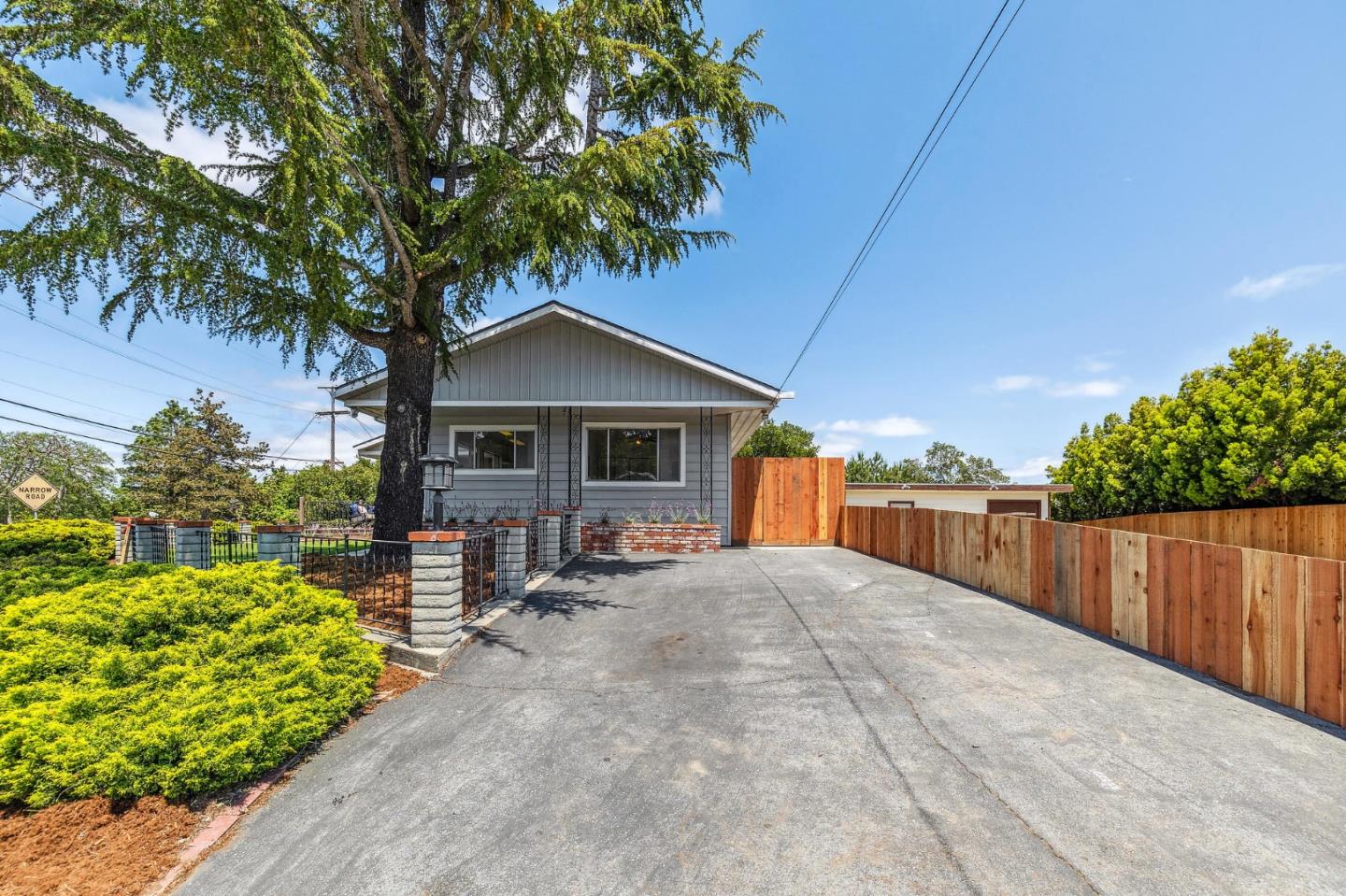 Neighborhood Neighborhood-47