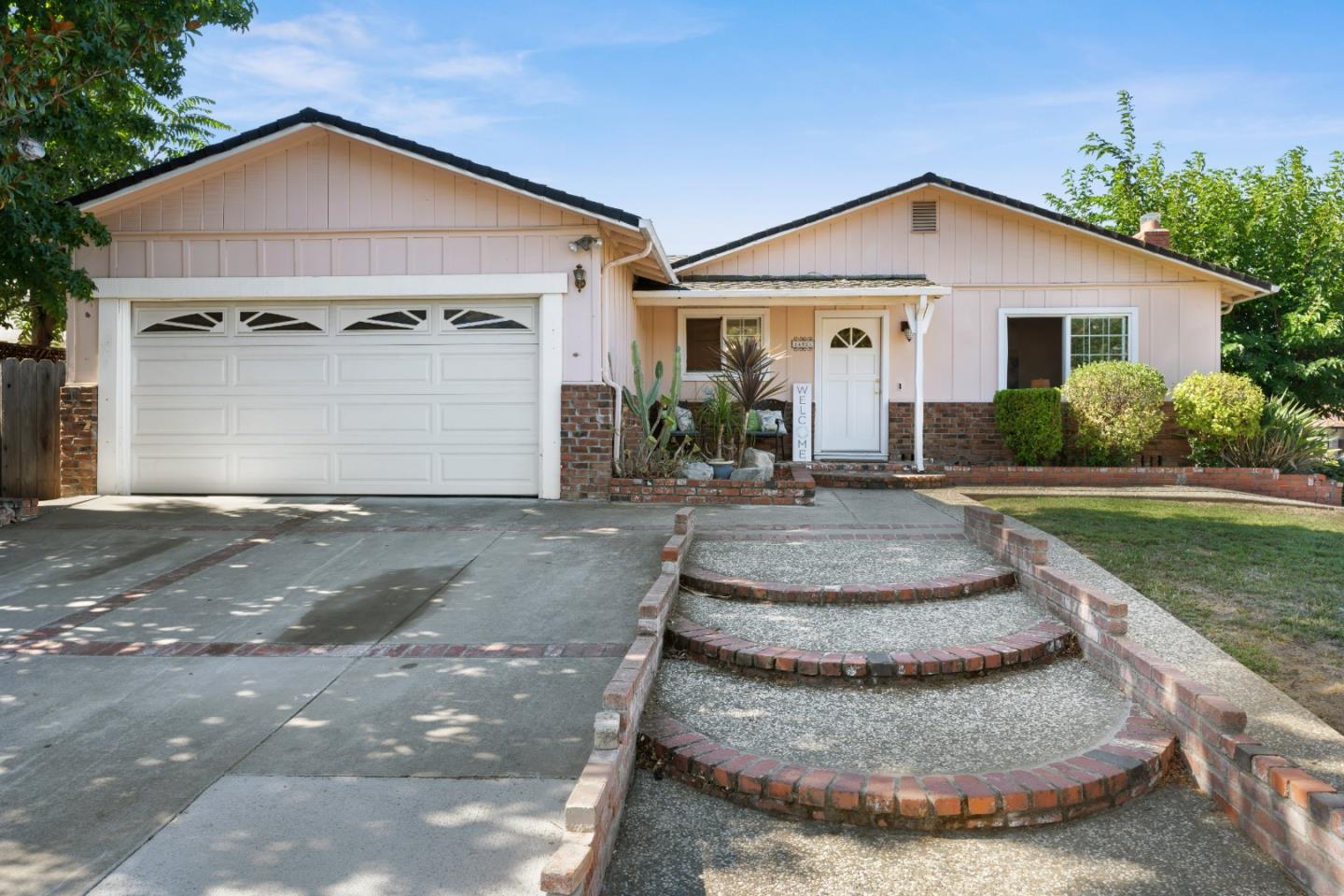 Neighborhood Neighborhood-19