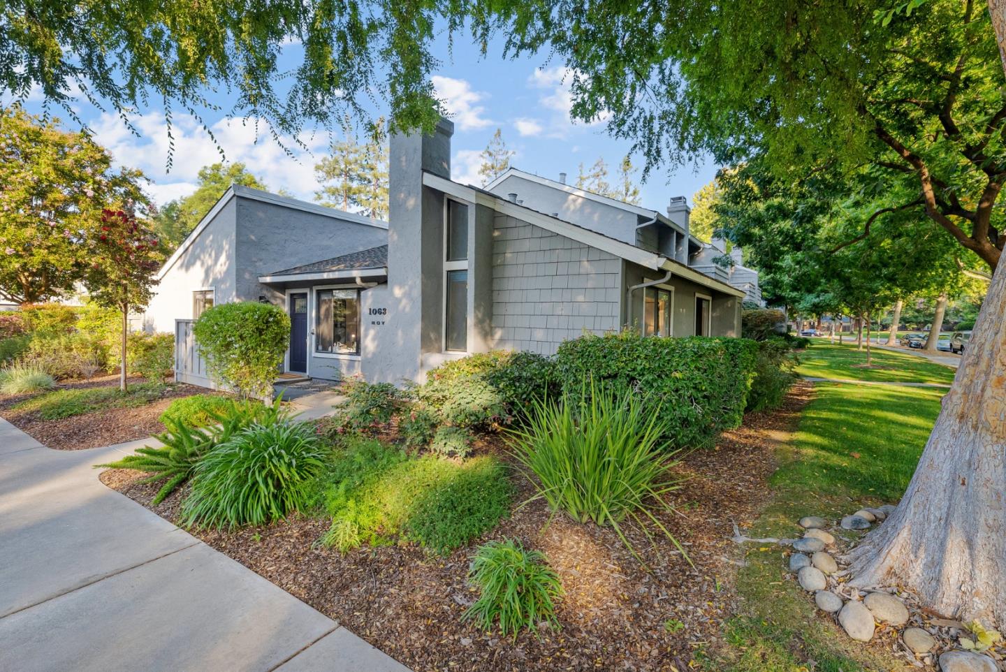 Neighborhood Neighborhood-35