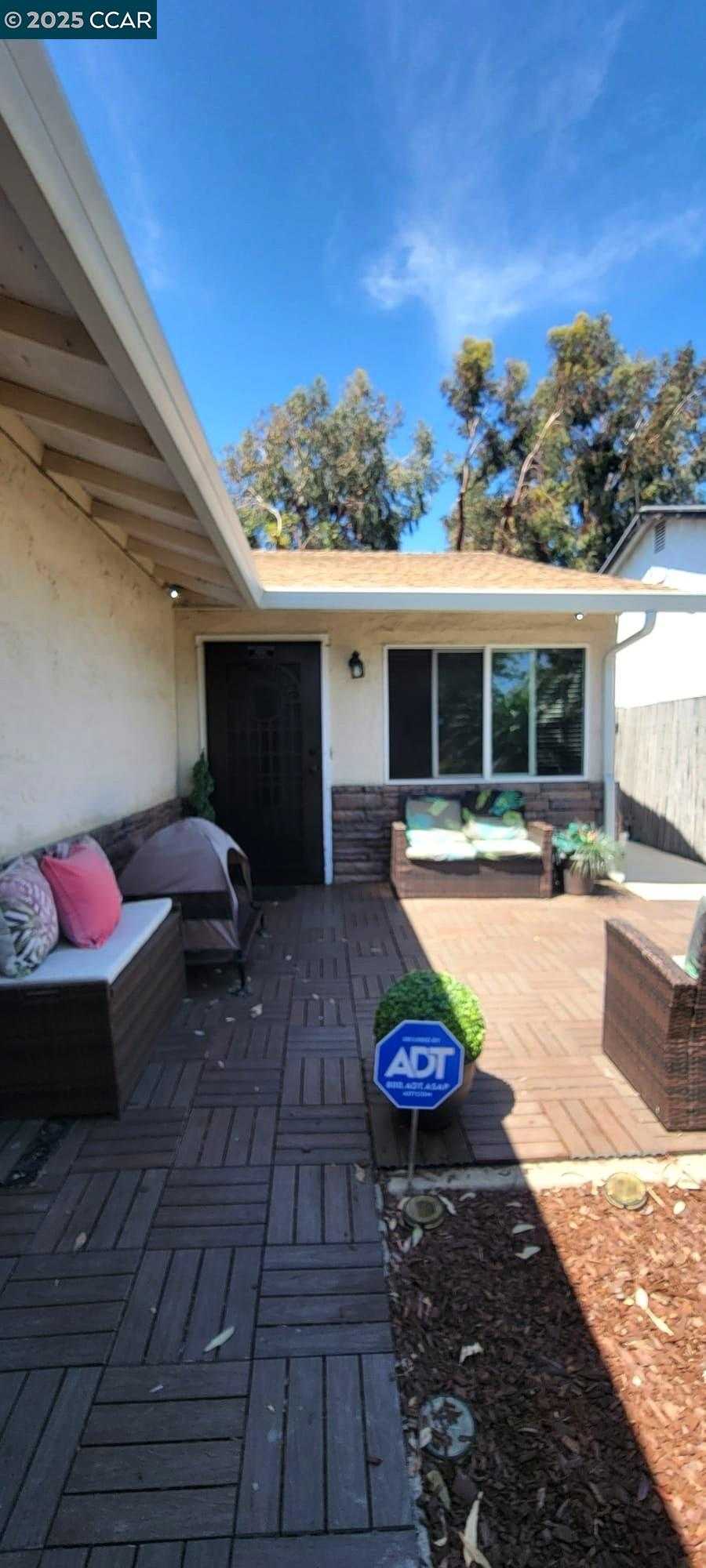 Neighborhood-5