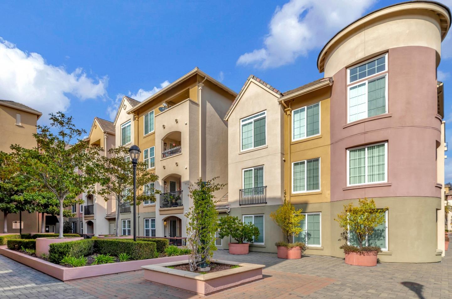 Neighborhood Neighborhood-126