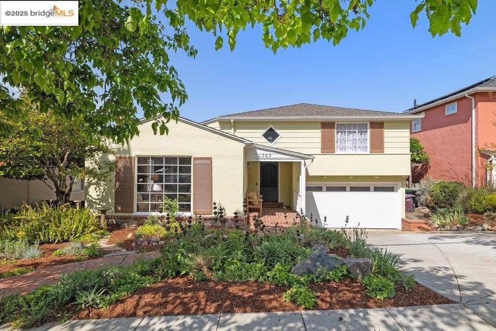 Neighborhood Neighborhood-32