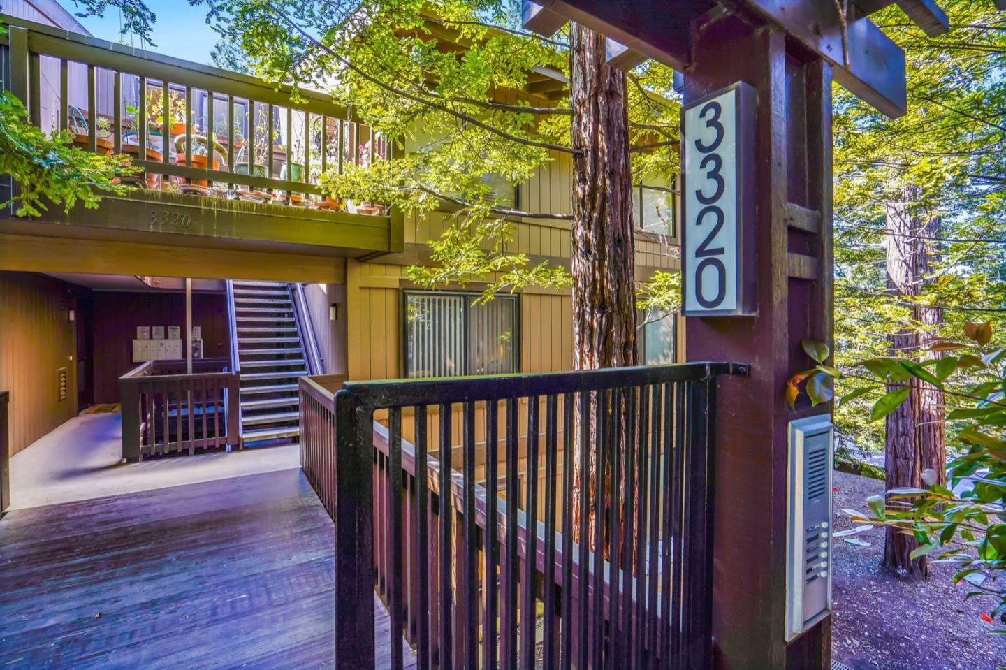 Neighborhood Neighborhood-69