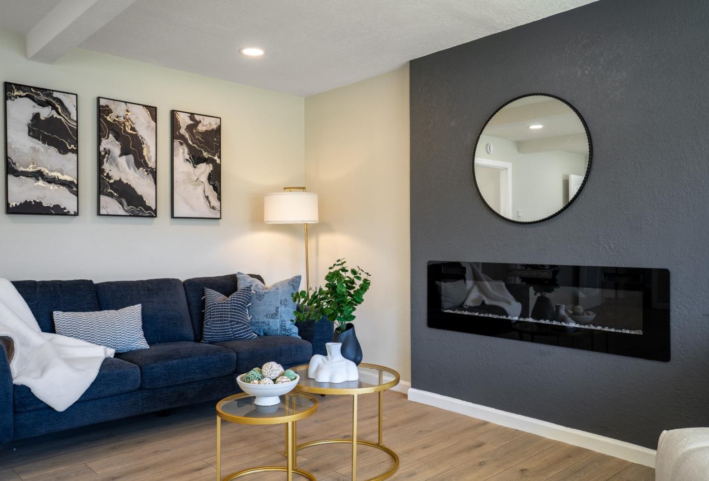 Neighborhood Neighborhood-4