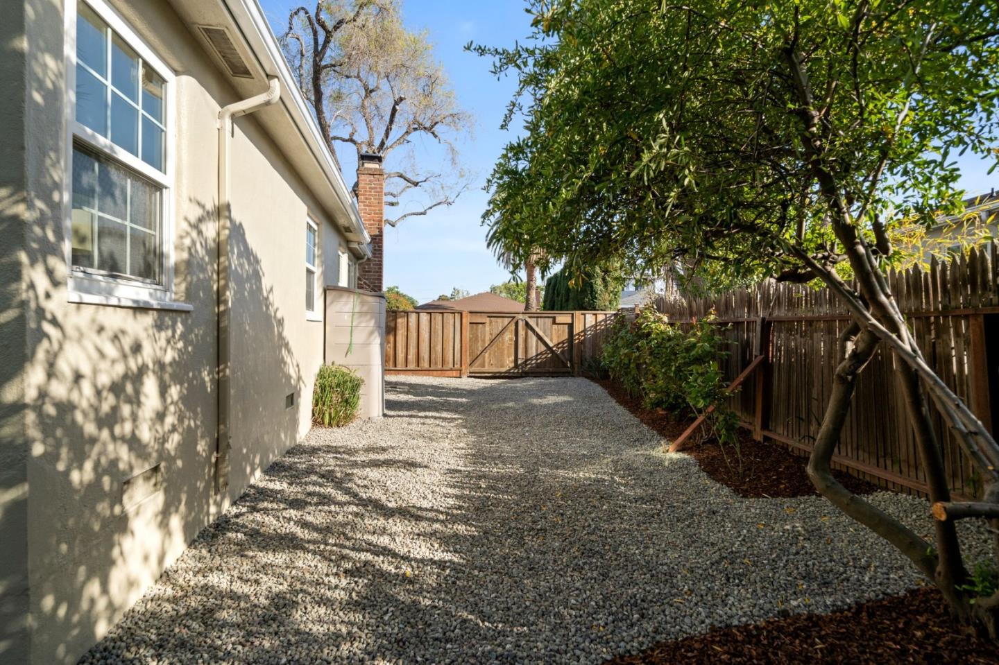 Neighborhood Neighborhood-132