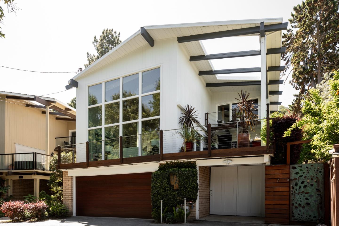 Neighborhood Neighborhood-24